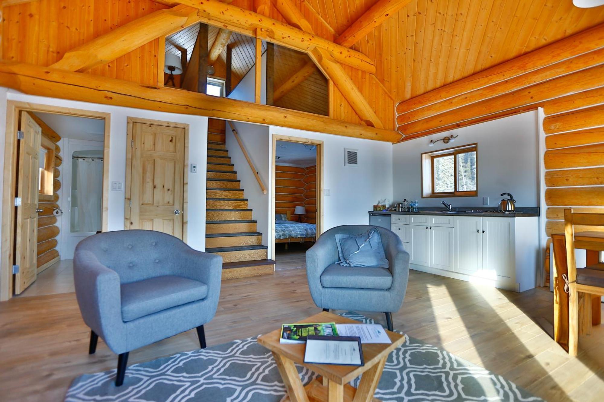 Southern Lakes Resort Tagish Экстерьер фото