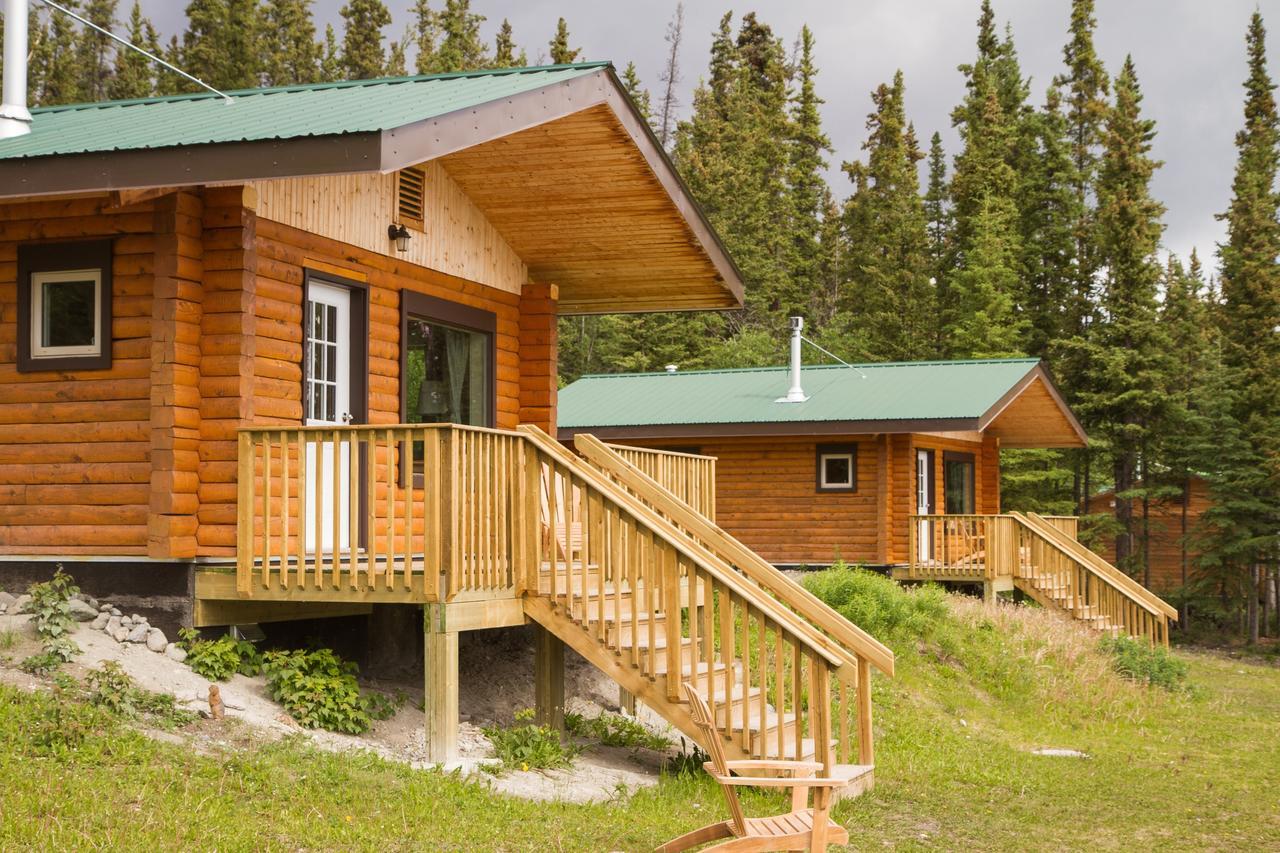 Southern Lakes Resort Tagish Экстерьер фото